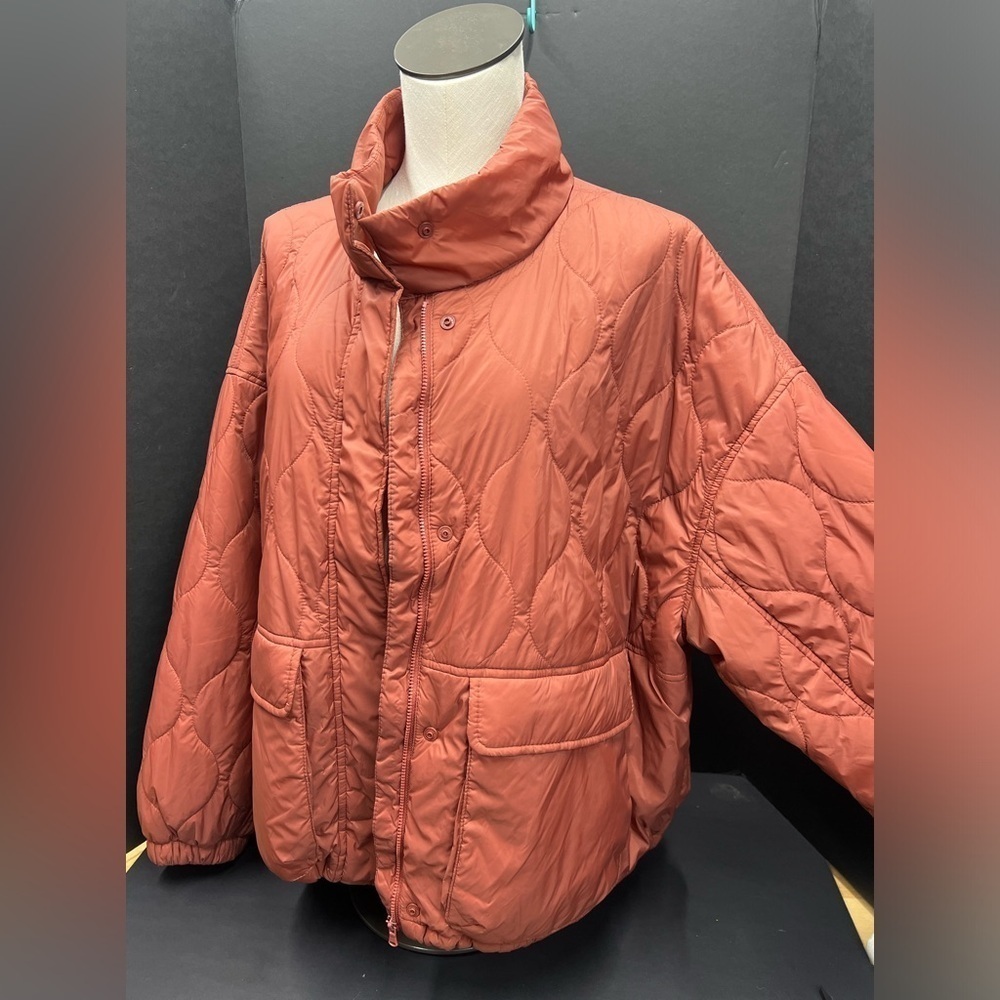Puffer jacket nude color, NEW size XL - Picture 2 of 9